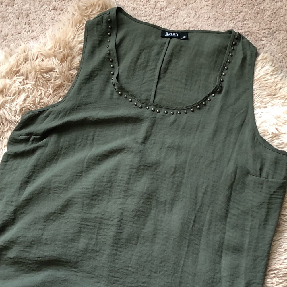 NWT Ana Sleeveless Blouse with Antique Gold Studs